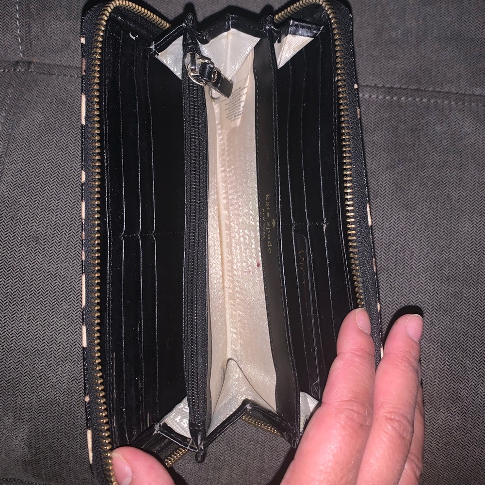 Kate Spade Wallet - Picture 2 of 6